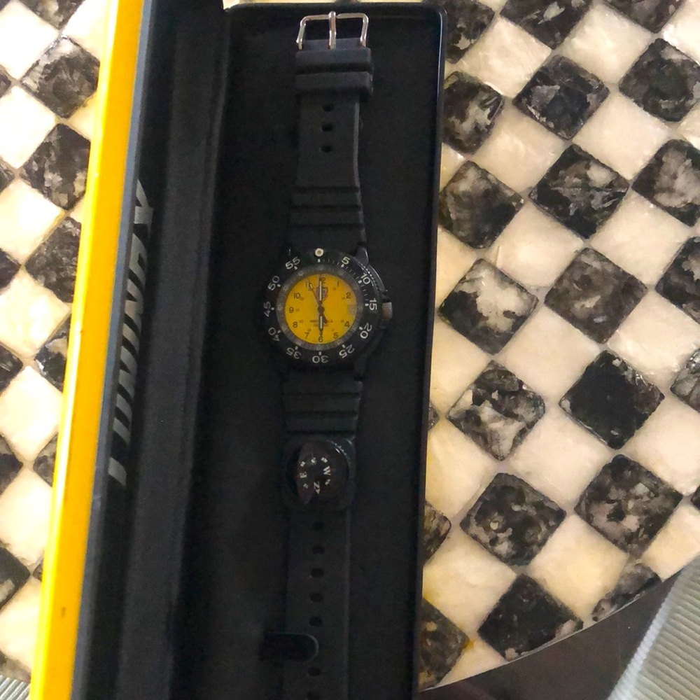 Yellow Men's Accessory Case United States Navy Seal watch with compass